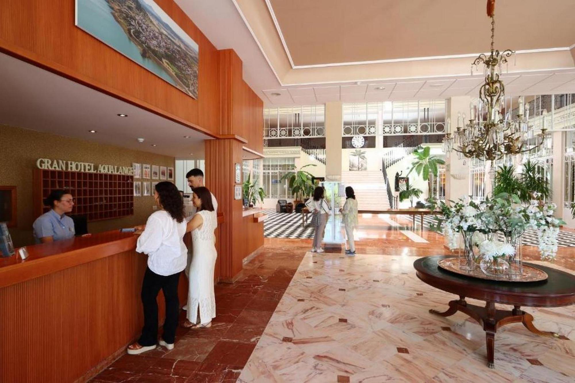 Gran Hotel Aqualange - Balneario De Аланхе Экстерьер фото